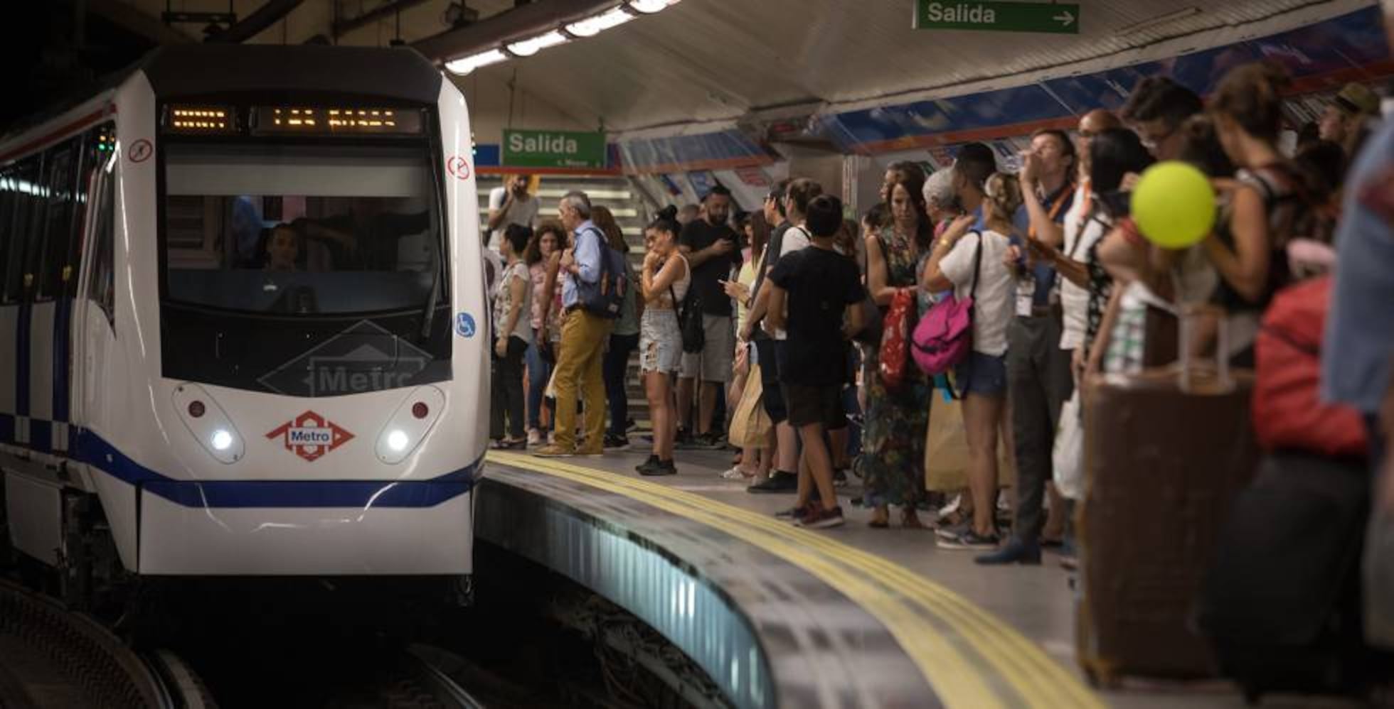 500 carteristas se mueven por el metro de Madrid | Noticias de Madrid | EL  PAÍS