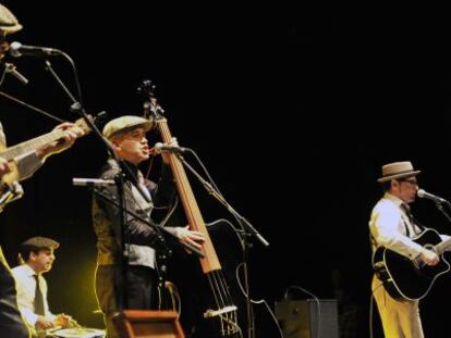 Piccolissima Jug Band, durante una actuación.