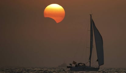 Un eclipse solar parcial visto desde España.