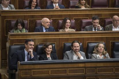 Pedro Sánchez, Carmen Calvo, Pablo Iglesias y Nadia Calviño, el pasado miércoles en el Congreso.
