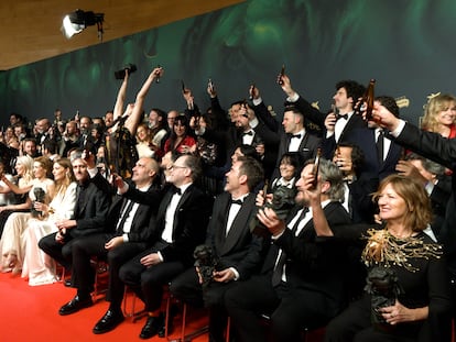 Todo lo que no viste de la gala de los Goya de 2025: de la confusión por el premio ‘ex aequo’ al momento ‘padre e hija’ de Eduard Fernández