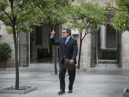 Artur Mas, ayer antes de la reuni&oacute;n de su Gobierno.