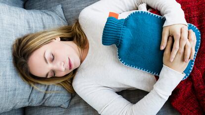 Son perfectas para aliviar los dolores menstruales, gástricos y en la espalda. GETTY IMAGES.