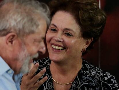 Os ex-presidentes Lula e Dilma Rousseff na semana passada em São Paulo.