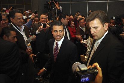 Enrique Peña Nieto en la FIL de Guadalajara, el 3 de diciembre de 2011.