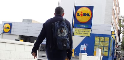 Entrada a un supermercado Lidl en Madrid.