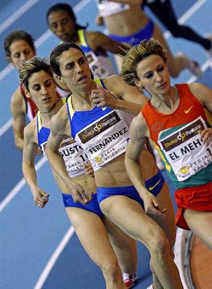 Nuria Fernández, durante la prueba del 1.500m en Valencia