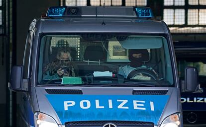 Un coche de la policía alemana, este miércoles en Karlsruhe.