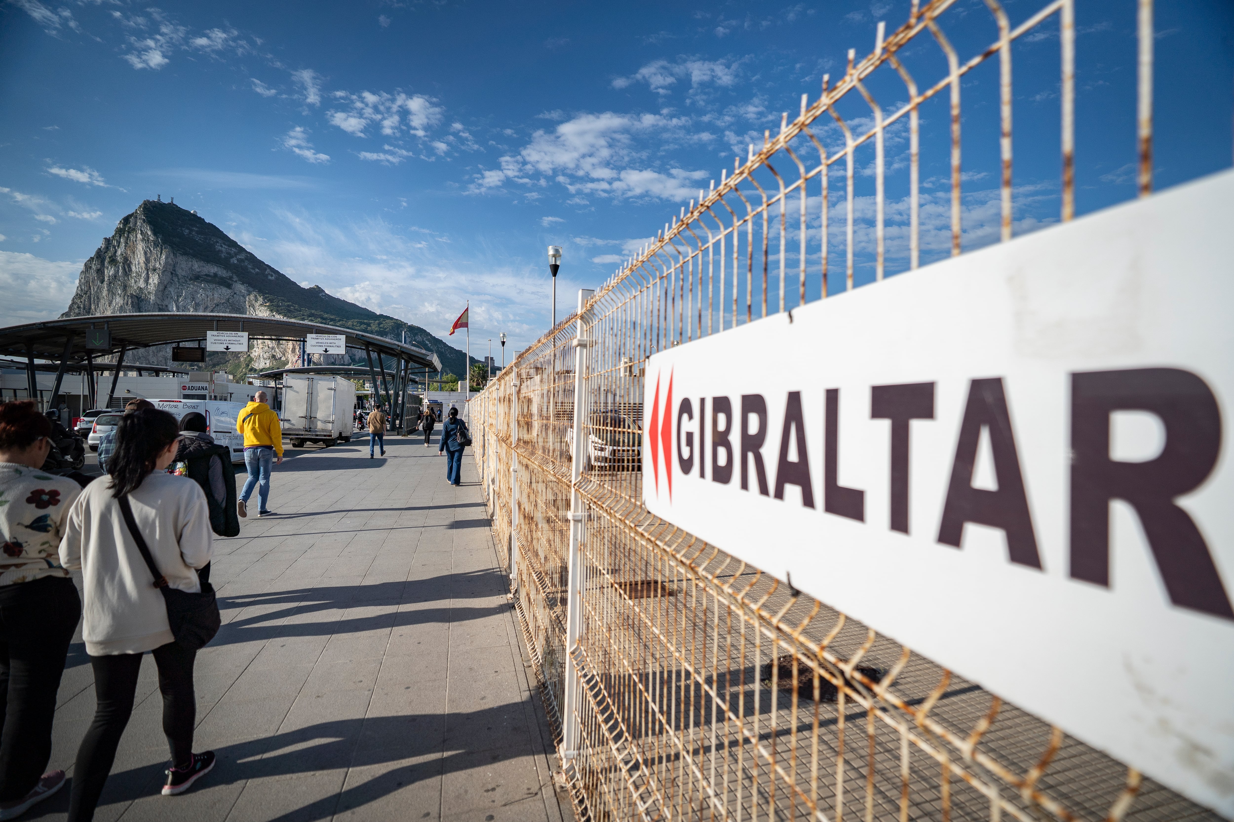 Hacienda saca de la lista de paraísos fiscales a Gibraltar después de 35 años e incluye a Rusia