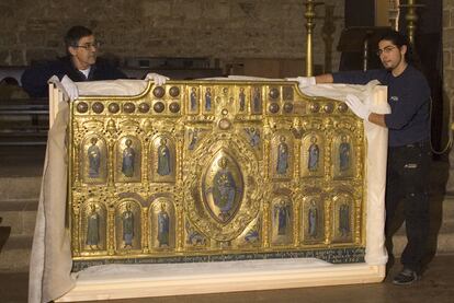 Retablo de San Miguel de Aralar (Navarra), robado en 1979 y recuperado en 1981.