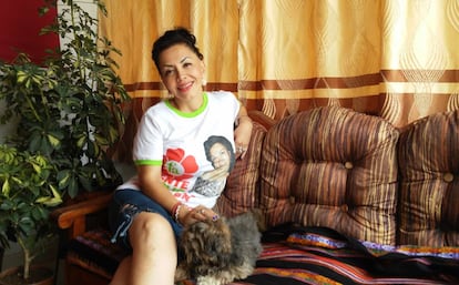 Ángela Villón, candidata por el Frente Amplio, en su casa de Lima.