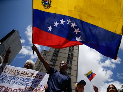 Venezolanos asisten a una manifestación convocada por la oposición en Caracas (Venezuela), el 17 de agosto de 2024.