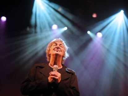 Jacques Higelin, en un concierto en marzo de 2010 en París.