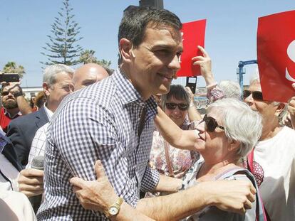 Pedro S&aacute;nchez, durante un acto de precampa&ntilde;a este jueves.