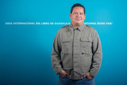 Retrato del escritor mexicano Julián Herbert durante la FIL de 2019.