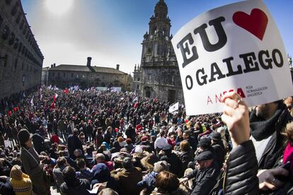 Manifestaci&oacute;n en Santiago en defensa de la ense&ntilde;anza en lengua gallega en 2015.