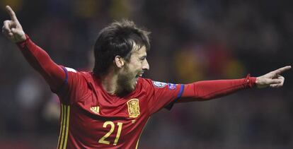 David Silva celebra su gol ante Israel.