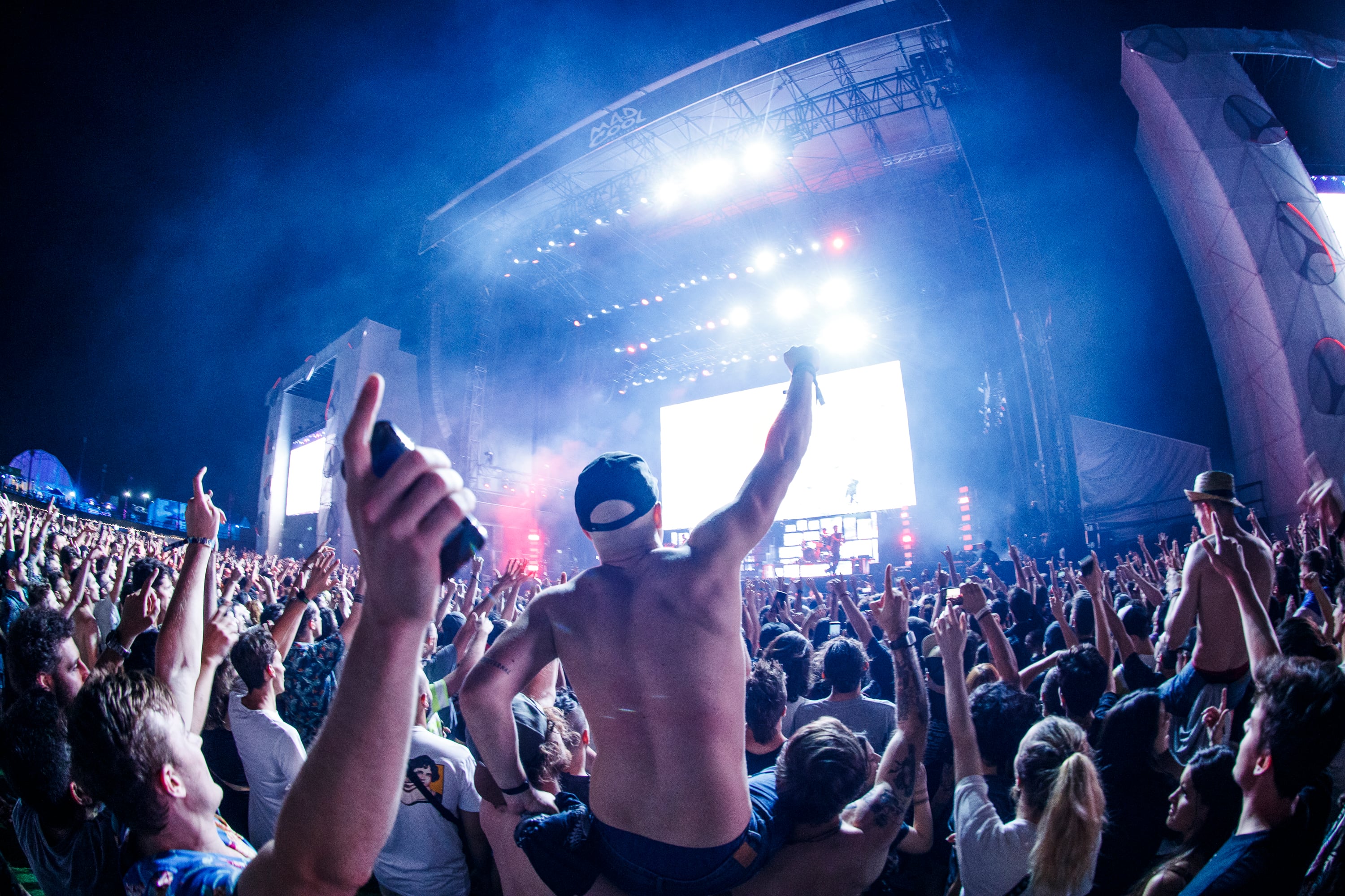 El ‘sold out’ como relato de ficción: cómo la industria musical aprendió a vender éxito aunque no lo hubiera