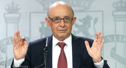 Cristóbal Montoro, ministro de Hacienda