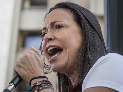María Corina Machado participa en una manifestación con motivo del 66 aniversario del derrocamiento de la dictadura de Marcos Pérezz, en enero de 2024, en Caracas