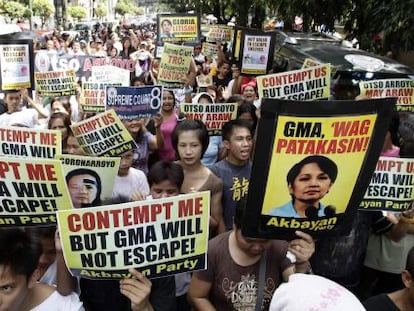 Manifestaciones en Manila contra la expresidenta Arroyo