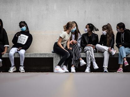 Alumnos de una escuela de París, el pasado 1 de septiembre.