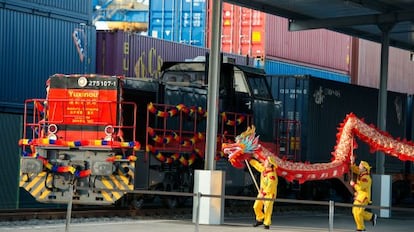 Fiesta de celebración de la llegada del tren Yuxinou entre Chonquing (China) y Duisburgo, el pasado 29 de marzo.