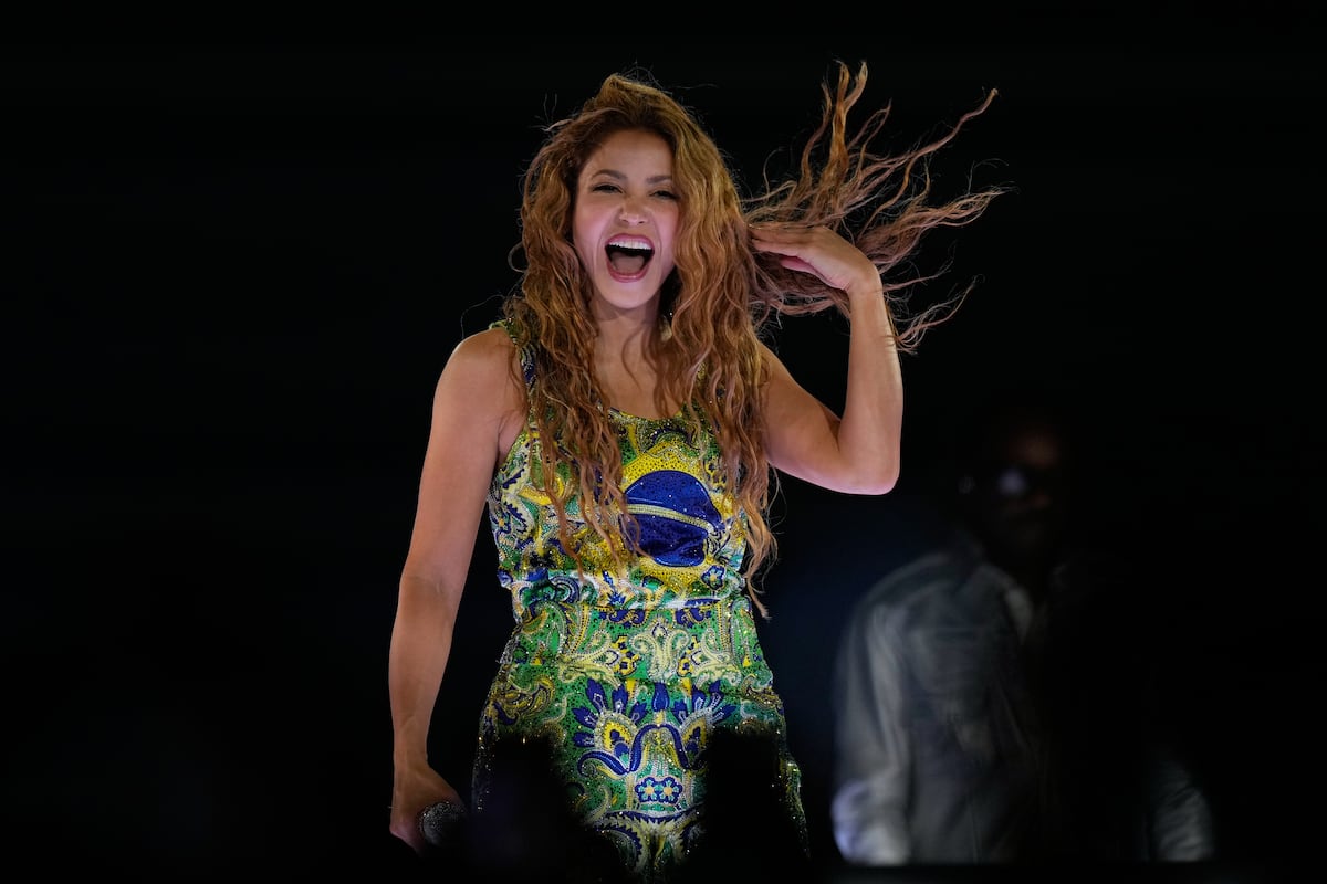 Shakira Wows Millions at Epic Copacabana Beach Concert