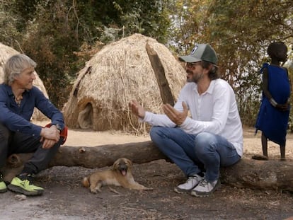 Jesús Calleja y Santi Millán conversan en Etiopía en el programa 'Planeta Calleja'.