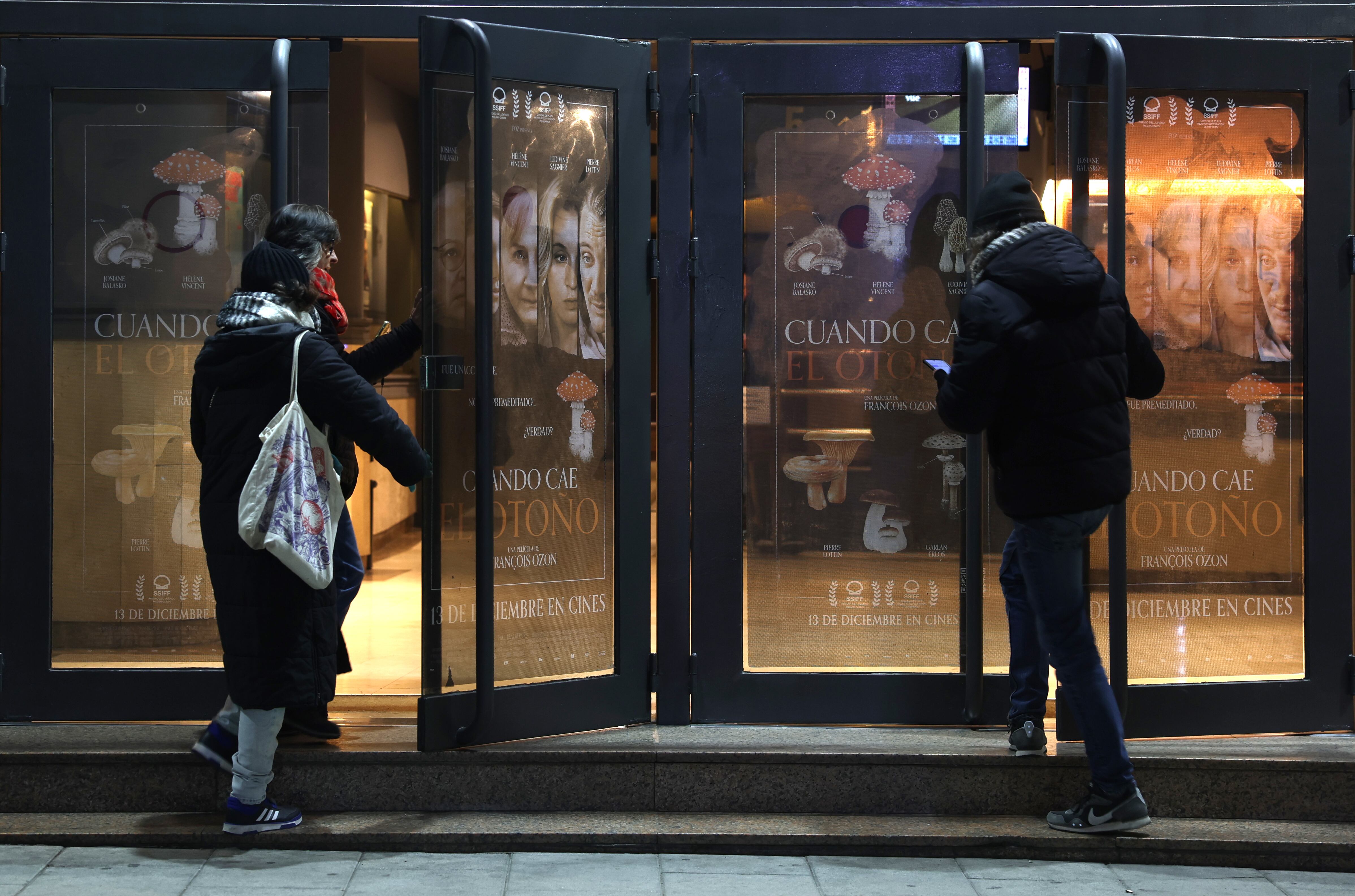 Una ciudad de puertas adentro: cine, arte y raíces flamencas para el fin de semana en Barcelona