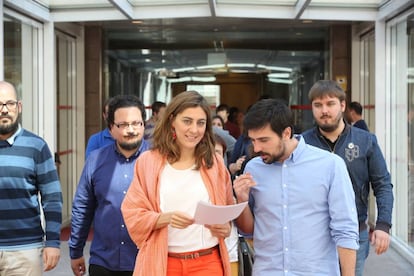 Lorena Ruiz-Huerta y Ramón Espinar registran en mayo la moción de censura.