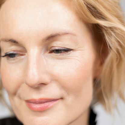 Artículo de Papallones Escaparate sobre la rutina para piel madura perfecta con productos de Atashi.