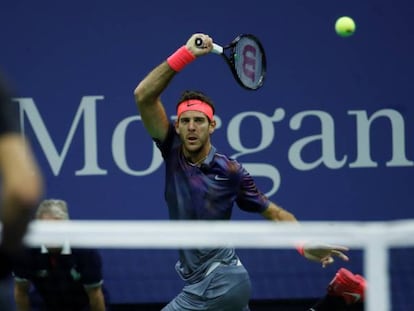 Del Potro, durante el partido de cuartos contra Federer.