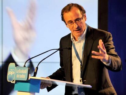 Alfonso Alonso durante su intervención en Vitoria. 