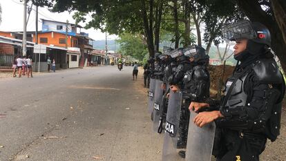 Policías en Tarazá, Antioquia
