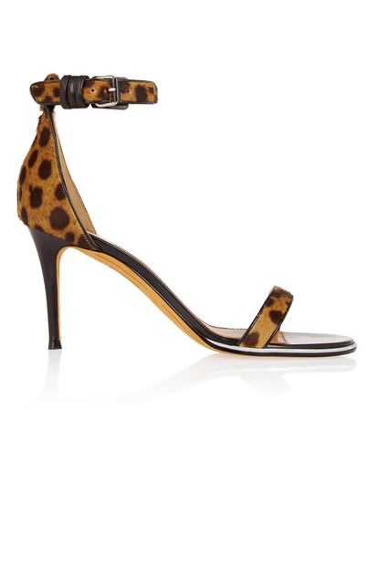 Sandalias de Givenchy. (730 euros).