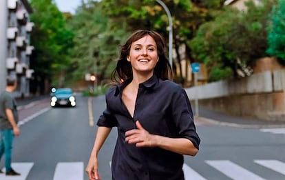 Escena ‘La peor persona del mundo’, Renate Reinsve corre por Oslo