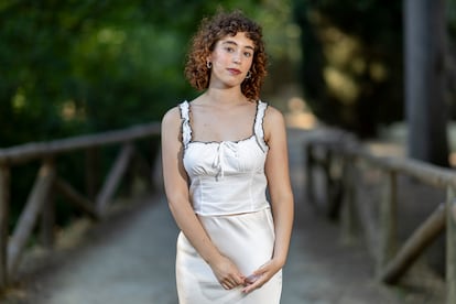 Paula Melchor en la localidad sevillana de Alcalá de Guadaira. FOTO: PACO PUENTES (EL PAÍS).