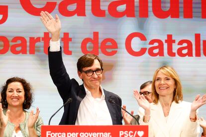 El candidato a la presidencia de la Generalitat por El PSC, Salvador Illa, comparece ante los medios para valorar los resultados electorales, el pasado domingo en Barcelona.