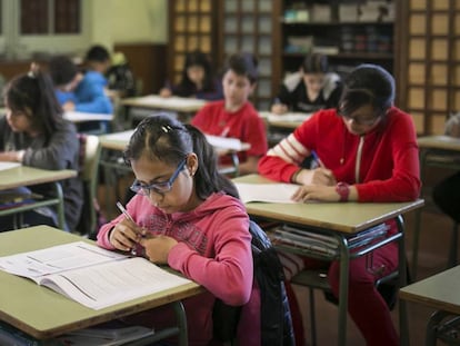 Los alumnos del colegio Ramon Llull de Barcelona durante las pruebas de competencias que Cataluña organizó los días 4 y 5 de mayo.