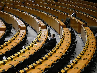 Miembros del Parlamento Europeo durante una sesión plenaria, en Bruselas, el pasado 26 de marzo.
