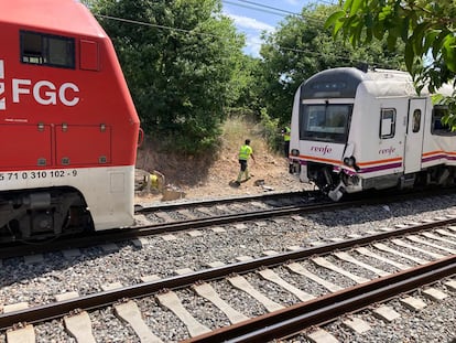 Los dos trenes chocaron frontalmente muy cerca de la estación de Vila-seca.