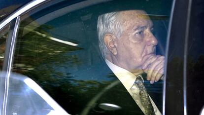 Carlos Dívar presentó su dimisión en junio de 2012 por el caso de los viajes.