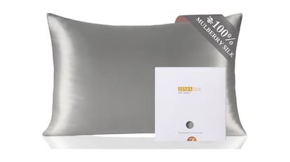 Esta funda de almohada de seda de morera cuida el cabello mientras duermes.