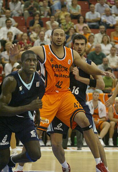 Jones, en su debut.