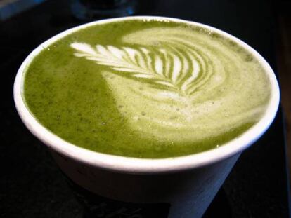 Matcha latte art