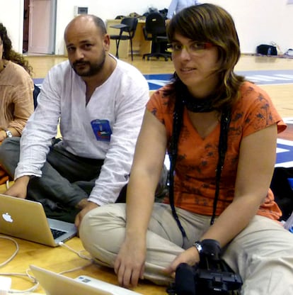 Los cooperantes Manuel Tapial y Laura Arau, en una imagen tomada hace días.