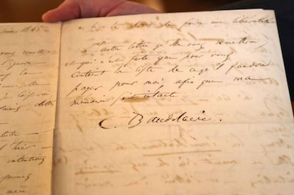 La carta del poeta Charles Baudelaire subastada en Francia.