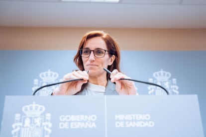 La ministra de Sanidad, Mónica García, en una rueda de prensa en el Ministerio de Sanidad el pasado enero.