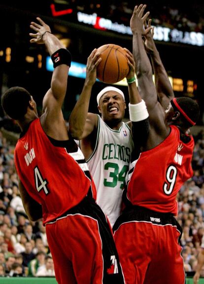 Paul Pierce (15º anotador de la NBA con 25.742 puntos), en un Celtics-Raptors de 2006